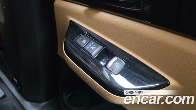 Kia Canival 2022 — photo 18