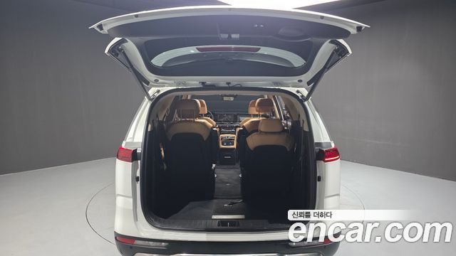 Kia Canival 2022 — photo 20
