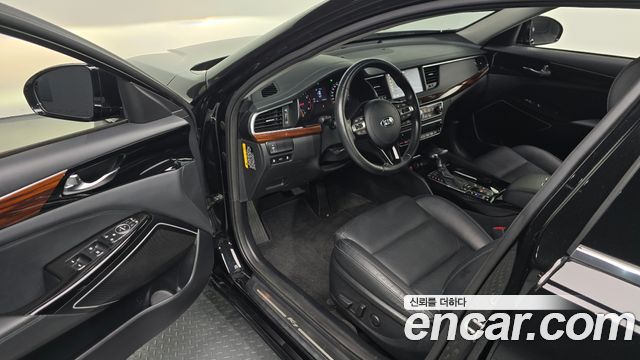 Kia K7 2016 — photo 13