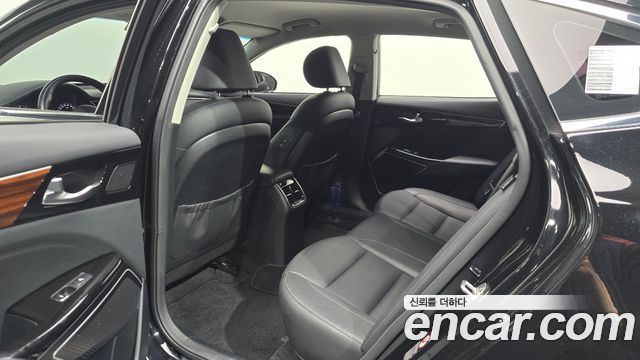 Kia K7 2016 — photo 17