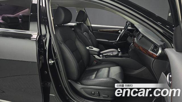 Kia K7 2016 — photo 16