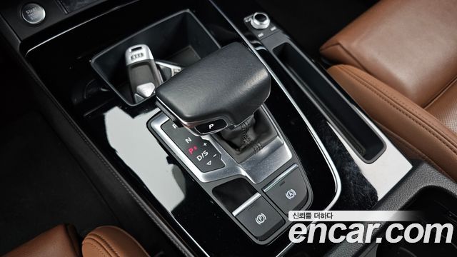 Audi Q5 2021 — photo 12