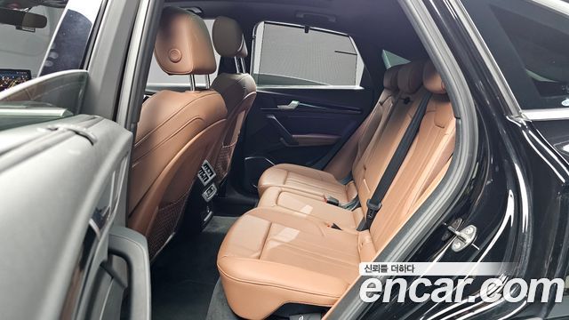 Audi Q5 2021 — photo 16