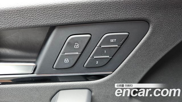Audi Q5 2021 — photo 35