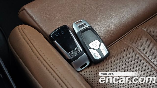 Audi Q5 2021 — photo 38