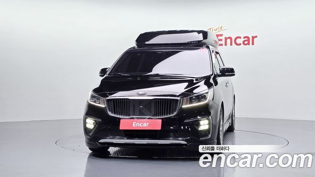 Kia Canival 2019 — photo 3