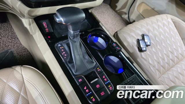 Kia Canival 2019 — photo 12