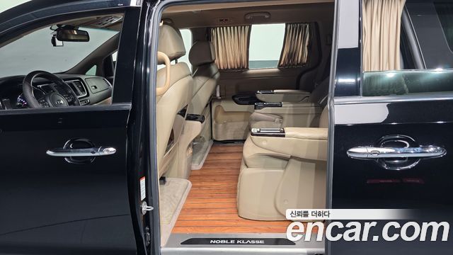 Kia Canival 2019 — photo 17