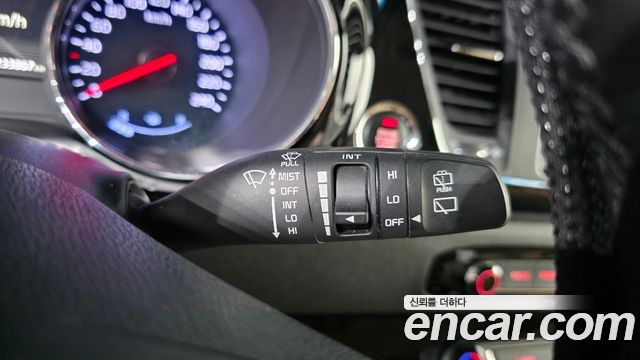 Kia Canival 2019 — photo 26