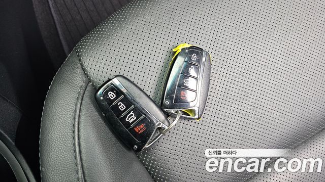 Hyundai Santafe 2015 — photo 25