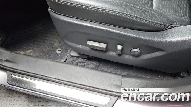 Hyundai Santafe 2015 — photo 31