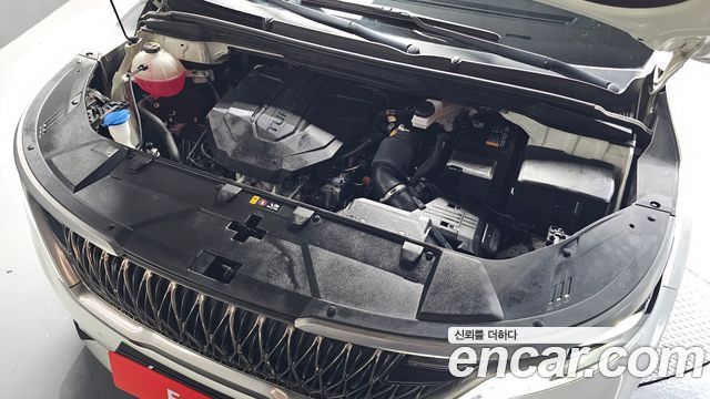 Kia Canival 2023 — photo 6