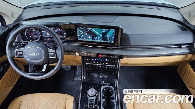 Kia Canival 2023 — photo 10