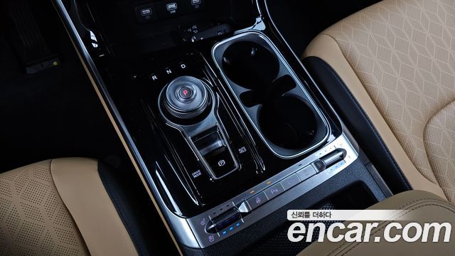 Kia Canival 2023 — photo 12
