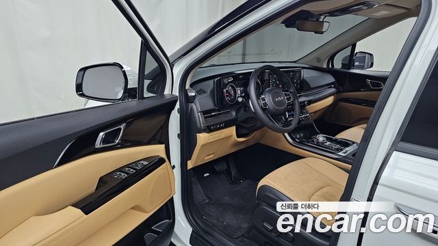 Kia Canival 2023 — photo 13