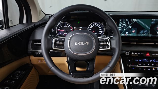 Kia Canival 2023 — photo 19