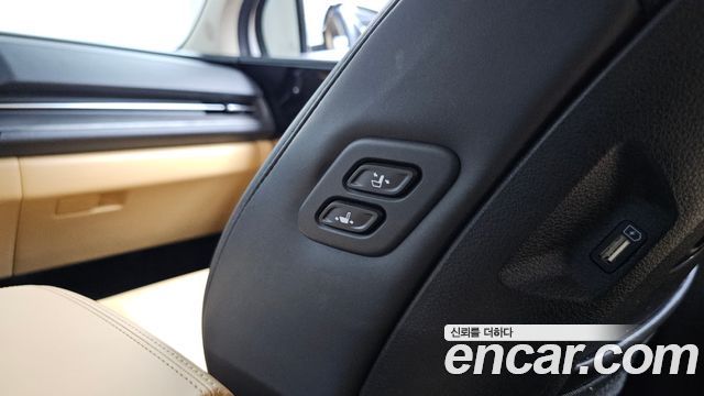 Kia Canival 2023 — photo 27