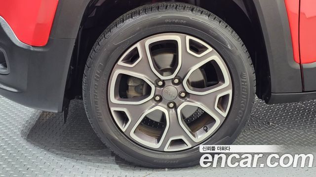 Jeep Renegade 2017 — photo 5