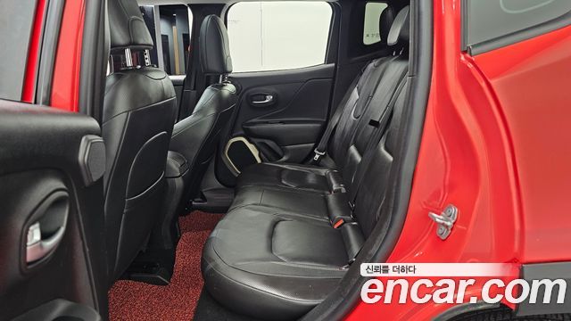 Jeep Renegade 2017 — photo 18
