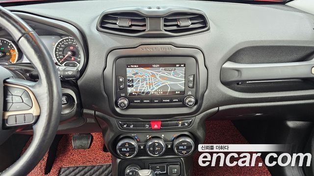 Jeep Renegade 2017 — photo 20