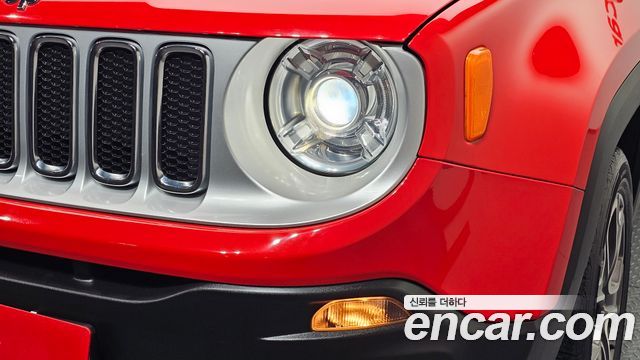 Jeep Renegade 2017 — photo 8