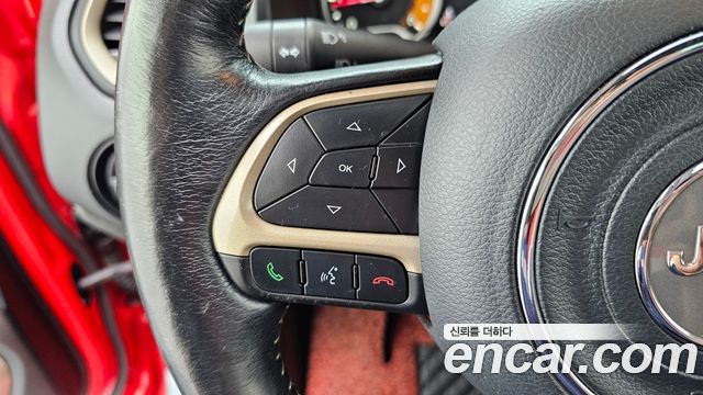 Jeep Renegade 2017 — photo 27