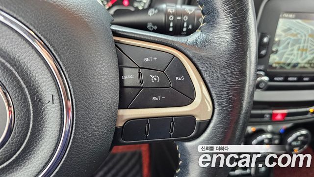 Jeep Renegade 2017 — photo 28