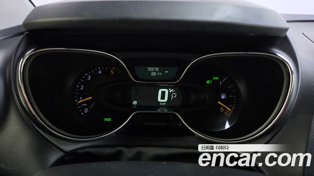 Renault Korea QM3 2016 — photo 8