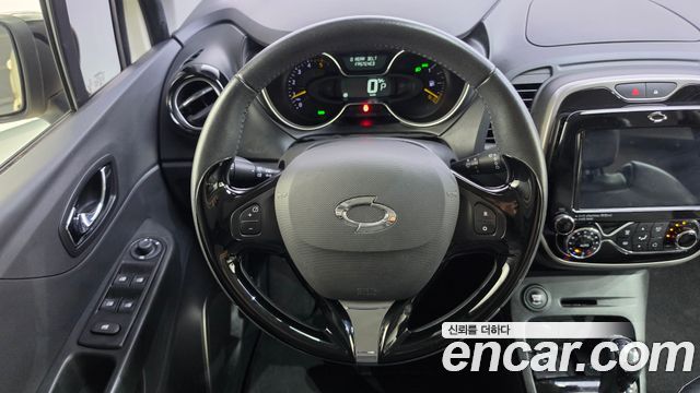 Renault Korea QM3 2016 — photo 13