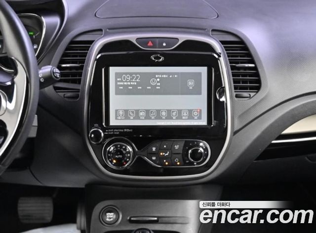 Renault Korea QM3 2016 — photo 15