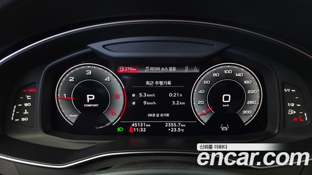 Audi A6 2023 — photo 11