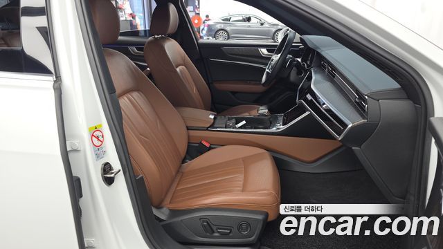 Audi A6 2023 — photo 17