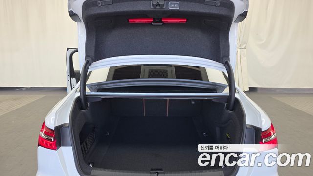 Audi A6 2023 — photo 26