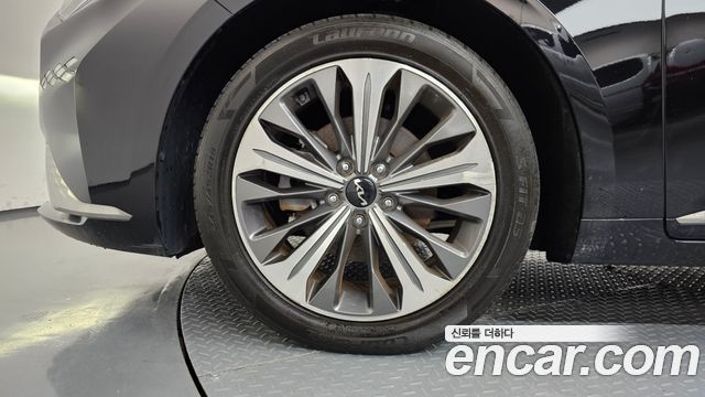 Kia K8 2022 — photo 5