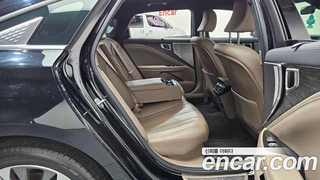 Kia K8 2022 — photo 17