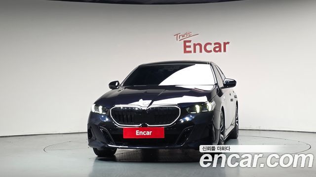 BMW 5-Series 2025 — photo 3