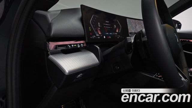 BMW 5-Series 2025 — photo 29