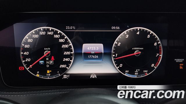 Mercedes-Benz S-Class 2019 — photo 8