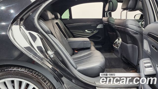 Mercedes-Benz S-Class 2019 — photo 12