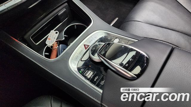 Mercedes-Benz S-Class 2019 — photo 19