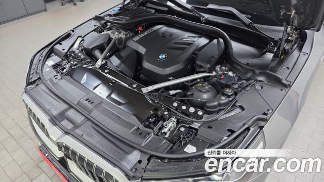 BMW 5-Series 2025 — photo 6