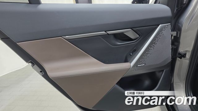 BMW 5-Series 2025 — photo 15