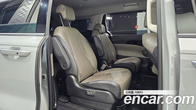 Kia Canival 2024 — photo 17