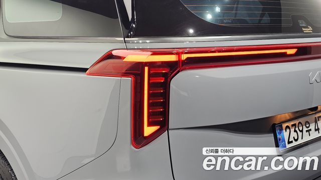 Kia Canival 2024 — photo 9