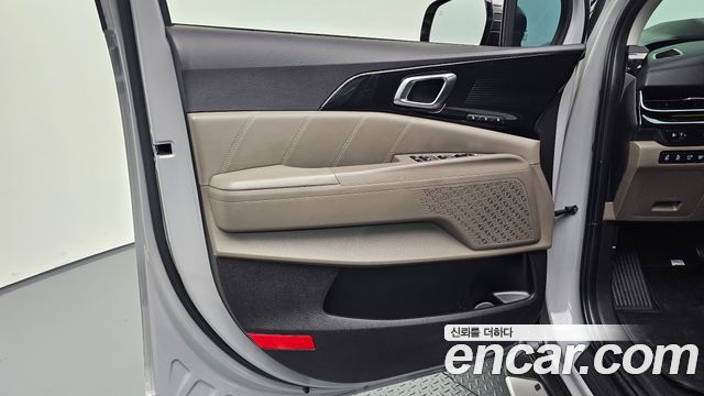 Kia Canival 2024 — photo 14