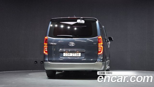 Hyundai Starex 2019 — photo 4