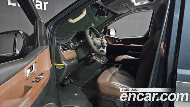 Hyundai Starex 2019 — photo 10