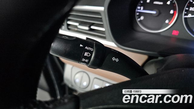 Hyundai Starex 2019 — photo 14