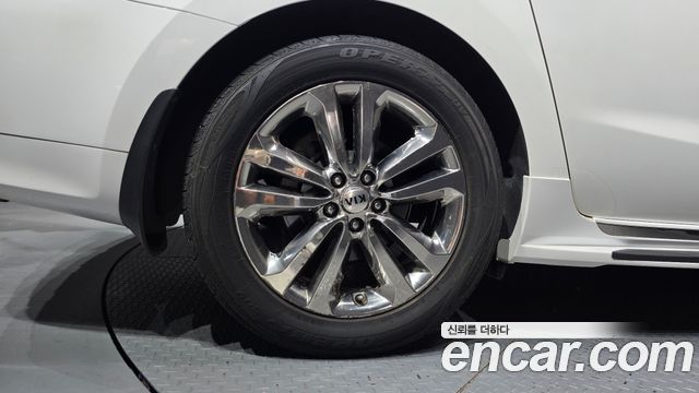 Kia Canival 2016 — photo 5