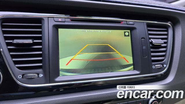 Kia Canival 2016 — photo 15